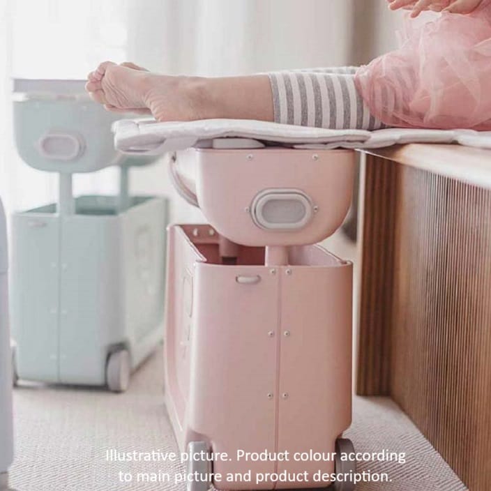 Braucams ceļojumu koferis – Stokke JetKids BedBox Arctic Blue