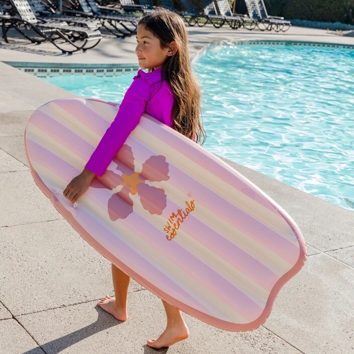 Piepūšams peldmatracis Swim Essentials Surfboard Flower